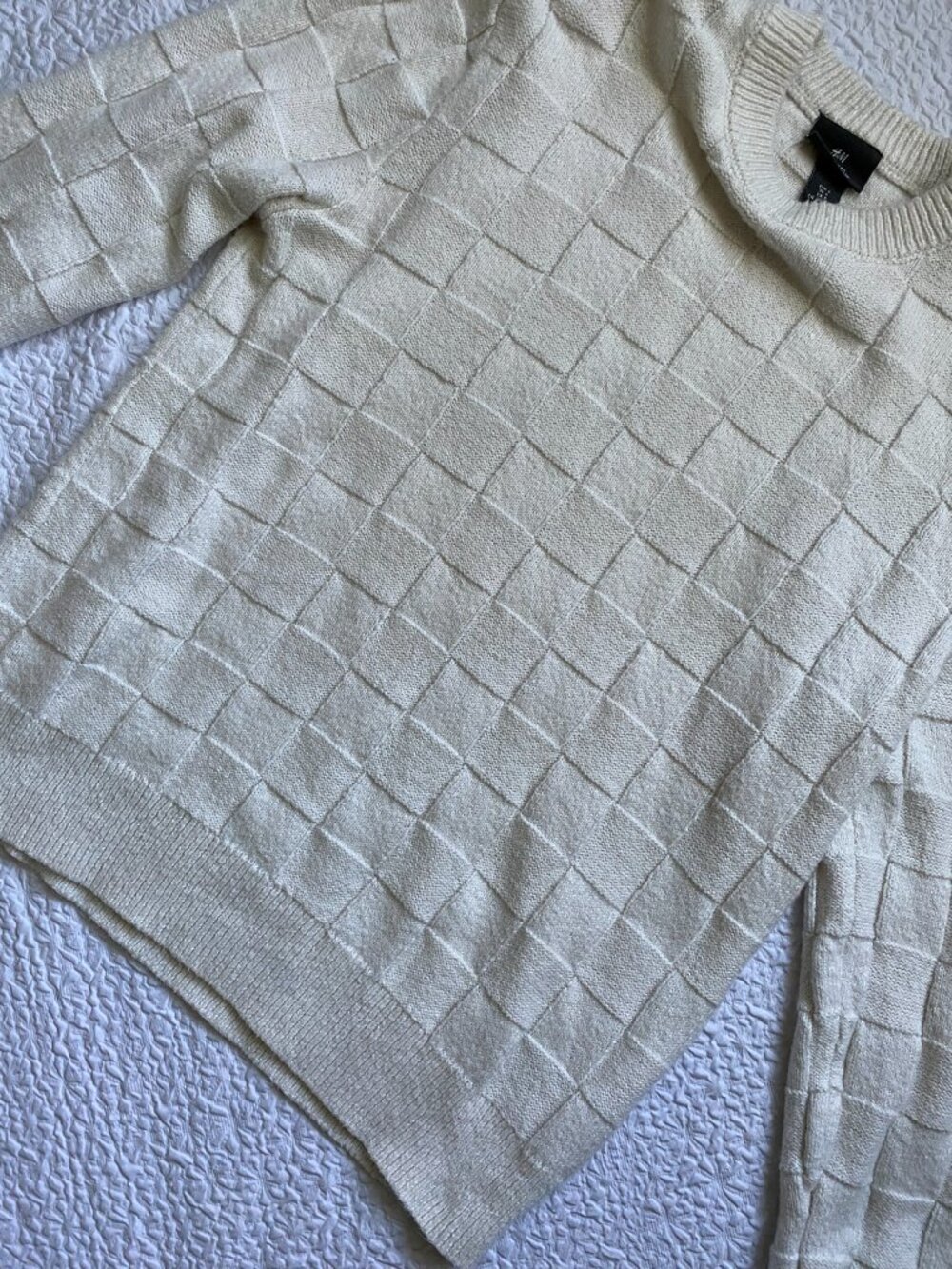 White Square Patterned Sweater - Picture 3 of 4